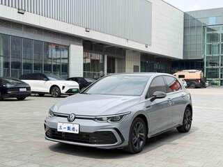 2023 Volkswagen Golf VIII, серый, 1800001 рублей, вид 1