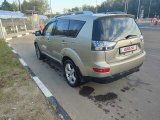 2007 Mitsubishi Outlander II, бежевый, 905300 рублей, вид 4