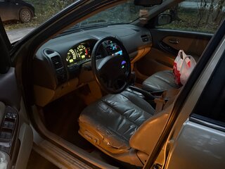2002 Nissan Maxima V (A33), бежевый, 280000 рублей, вид 3