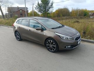 2013 Kia Ceed II, коричневый, 950000 рублей, вид 3