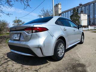 2019 Toyota Corolla Sporty XII (E210), серебристый, 1800000 рублей, вид 5