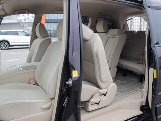 2013 Toyota Estima III Рестайлинг 2, чёрный, 1900000 рублей, вид 3