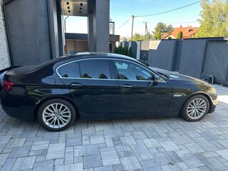 2015 BMW 5 серии 530d xDrive VI (F10/F11/F07) Рестайлинг, чёрный, 2600000 рублей, вид 4