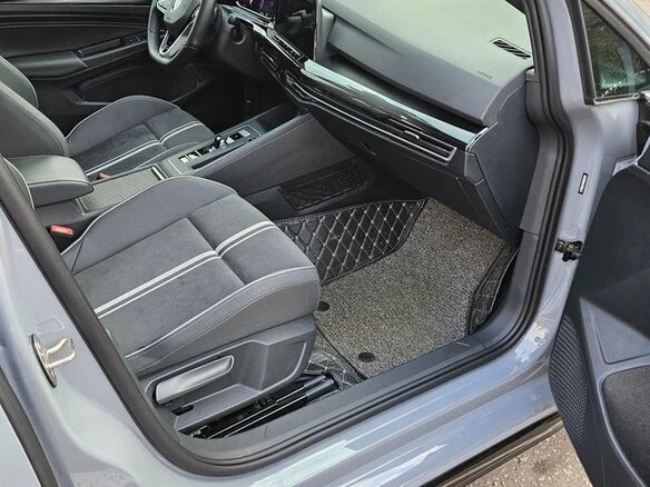 2022 Volkswagen Golf VIII, серый, 2120000 рублей - вид 9