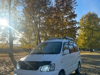 2000 Toyota Lite Ace Noah V, белый, 850000 рублей, вид 1