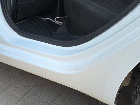 2015 Kia Rio III Рестайлинг, белый, 1100000 рублей - вид 9