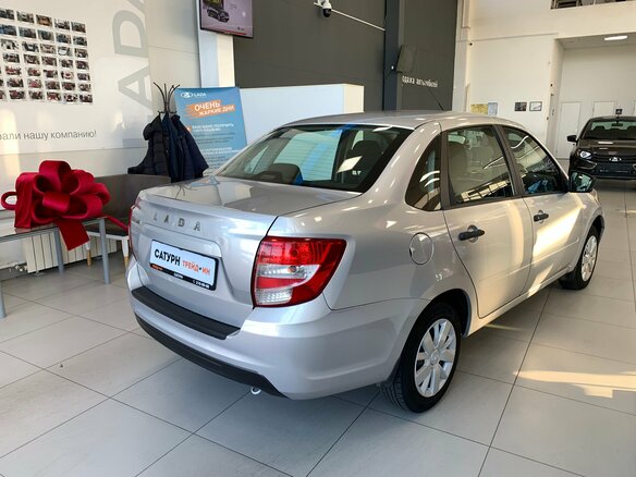 2019 Lada (ВАЗ) Granta I Рестайлинг, серебристый, 480000 рублей - вид 5