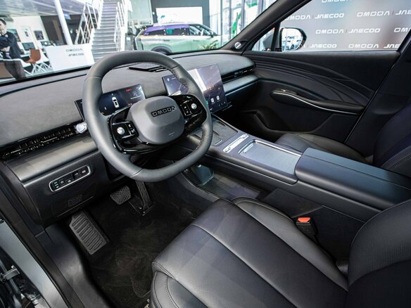 2026 Omoda C7, серый, 3099000 рублей - вид 12