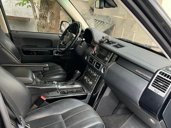 2009 Land Rover Range Rover III Рестайлинг 2, чёрный, 1950000 рублей - вид 12