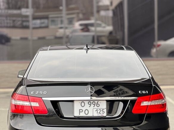 2010 Mercedes-Benz E-Класс 250 5G-Tronic IV (W212, S212, C207), чёрный - вид 3