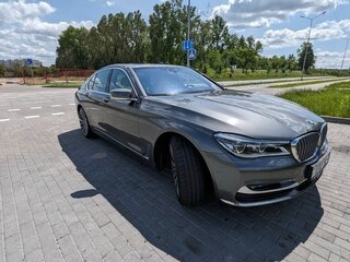 2016 BMW 7 серии Long 750Ld xDrive VI (G11/G12), серебристый, 3881510 рублей, вид 2