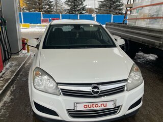 2013 Opel Astra H Рестайлинг, белый, 870000 рублей, вид 1