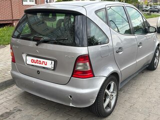 2000 Mercedes-Benz A-Класс 190 I (W168), серебристый, 275000 рублей, вид 2