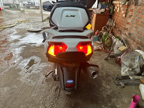 2016 Suzuki Burgman (SkyWave) 650, белый, 745900 рублей - вид 5