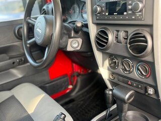 2008 Jeep Wrangler III (JK), пурпурный, 2500000 рублей, вид 4