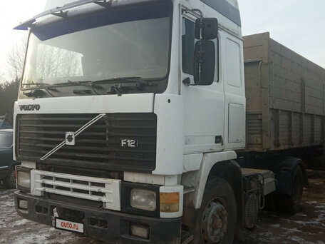 1989 Volvo F-Series, белый, 422142 рублей, вид 1