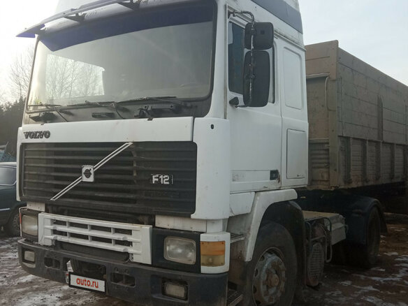 1989 Volvo F-Series, белый, 419338 рублей