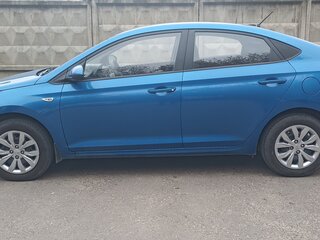 2018 Hyundai Solaris II, синий, 1700000 рублей, вид 3
