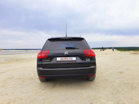 2010 Citroen C5 II, чёрный - вид 5