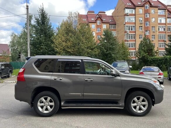 2010 Lexus GX 460 II, серый, 2530000 рублей - вид 3