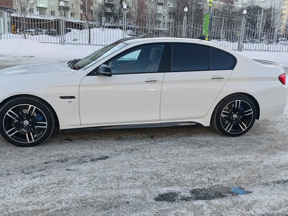 2014 BMW 5 серии 520i VI (F10/F11/F07) Рестайлинг, белый, 1919000 рублей - вид 4