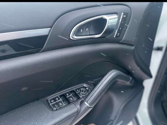 2012 Porsche Cayenne Diesel II (958), белый, 2590000 рублей - вид 13