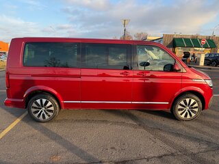2020 Volkswagen Multivan Long T6 Рестайлинг, красный, 5700000 рублей, вид 2