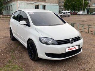 2009 Volkswagen Golf Plus II, белый, 410000 рублей, вид 3