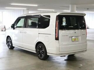 2022 Honda Stepwgn Spada VI, белый, 1750000 рублей, вид 4