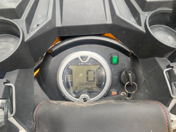2011 BRP Can-Am Outlander 800, жёлтый