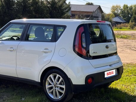 2019 Kia Soul II Рестайлинг, белый, 1450000 рублей, вид 4