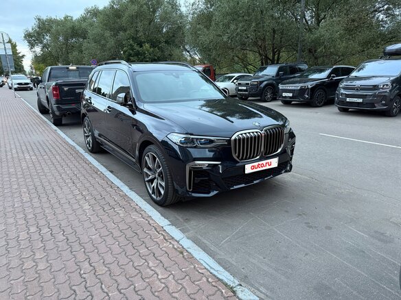 2020 BMW X7 M50d I (G07), чёрный - вид 1