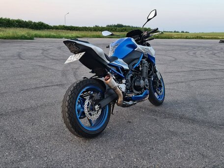 2020 Kawasaki Z 900, синий, 780000 рублей, вид 2