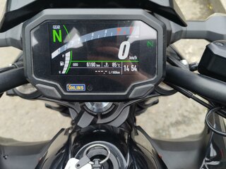 2020 Kawasaki Z 650, чёрный, 640000 рублей, вид 4