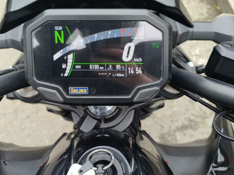 2020 Kawasaki Z 650, чёрный, 640000 рублей, вид 4