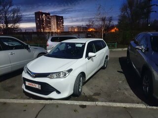 2017 Toyota Corolla Fielder XI (E160, E170, E180) Рестайлинг 1, белый, 1600000 рублей, вид 1
