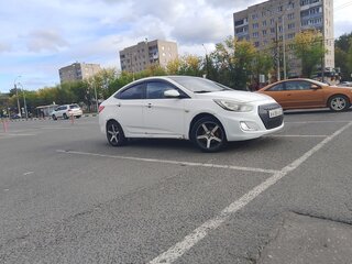 2012 Hyundai Solaris I, белый, 510000 рублей, вид 2