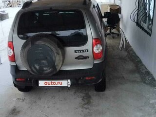 2012 Chevrolet Niva I Рестайлинг, серый, 650000 рублей, вид 4