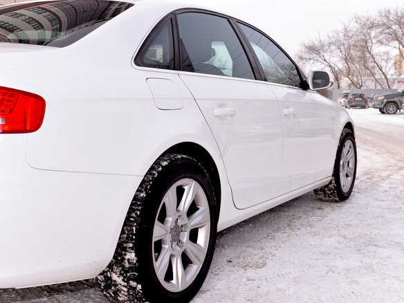 2011 Audi A4 IV (B8), белый, 1400000 рублей - вид 6