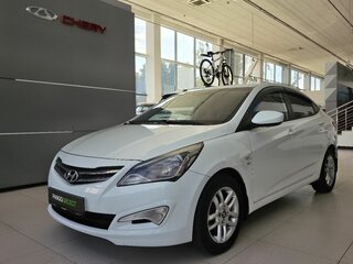2014 Hyundai Solaris I Рестайлинг, белый, 899000 рублей, вид 1