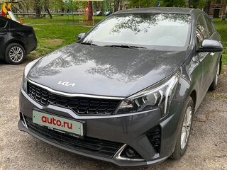 2021 Kia Rio IV Рестайлинг, серый, 1970000 рублей, вид 1