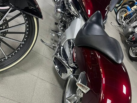 2004 Honda Valkyrie 1800, пурпурный, 2300000 рублей, вид 4