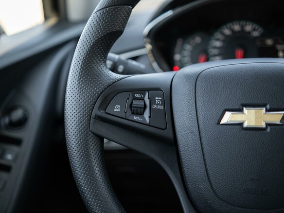 2022 Chevrolet Trax I Рестайлинг, серый, 1480000 рублей - вид 15