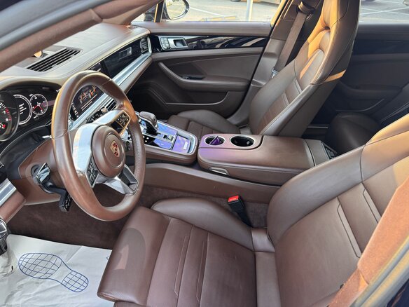 2019 Porsche Panamera 4 Sport Turismo II, синий, 7100000 рублей - вид 17