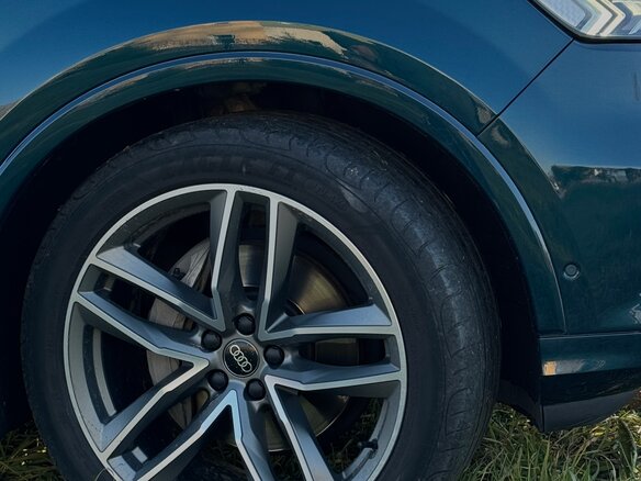 2020 Audi Q7 45 TDI II (4M) Рестайлинг, синий, 7170000 рублей - вид 1