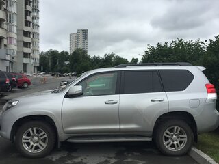 2012 Toyota Land Cruiser Prado 150 Series, серебристый, 3200000 рублей, вид 3