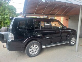 2010 Mitsubishi Pajero IV, чёрный, 2100000 рублей, вид 2