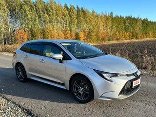 2020 Toyota Corolla XII (E210), серебристый, 1750000 рублей, вид 1