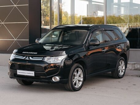 Mitsubishi Outlander III