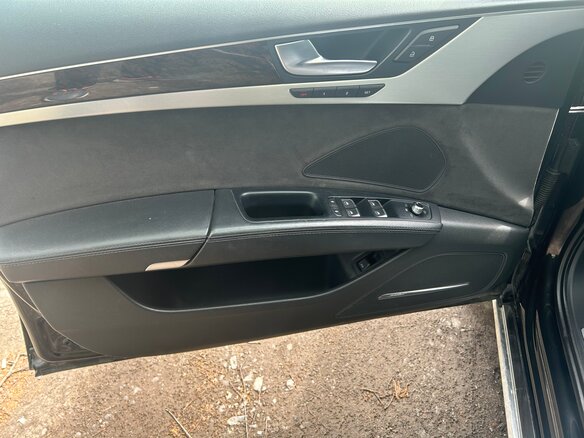 2010 Audi A8 III (D4), чёрный, 1350000 рублей - вид 11